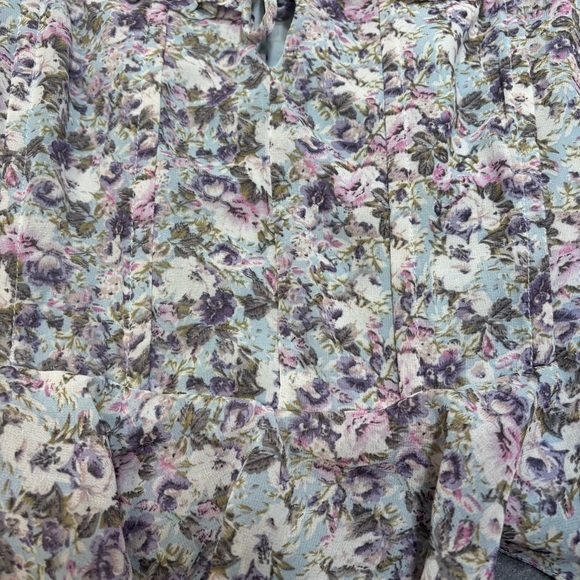 ASTR THE LABEL NEW $98 Elva Floral Ruffle Top Blue Taupe Floral Large - Picture 4 of 7
